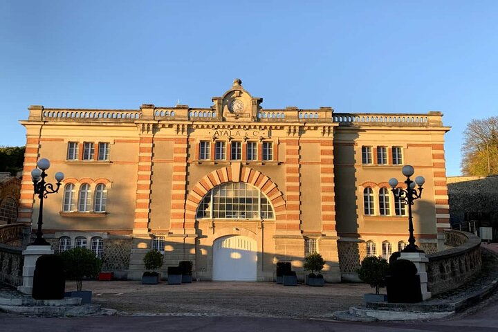 The Must-sees 3h30 from Epernay (Private Half day Champagne Tour)