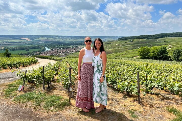 The Must-sees 3h30 from Epernay (Private Half day Champagne Tour)