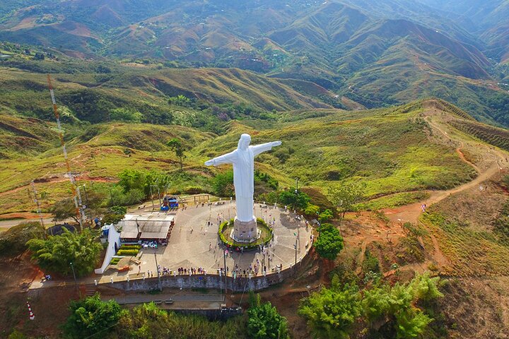 Cristo Rey, Tertulia Museum and Downtown Cali City Tour