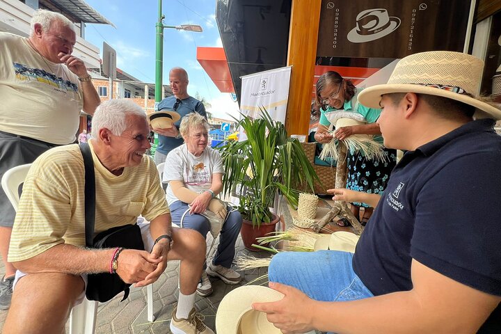 Taste of Ecuador: Fish Market, Forest trail, Local Food & Crafts