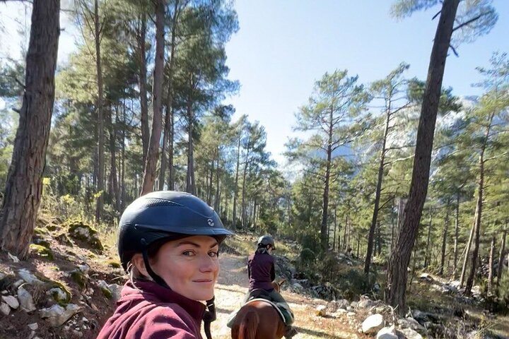 1 or 2 Hours PRIVATE Horse Riding in the forest in Kemer Antalya
