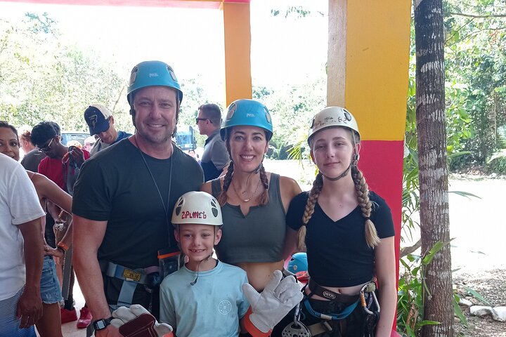 Cave Tubing and Zipline Adventure From San Pedro