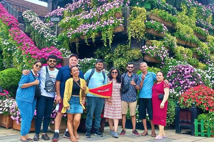 Full Day Golden Bridge and Ba Na Hills Small Group Tour