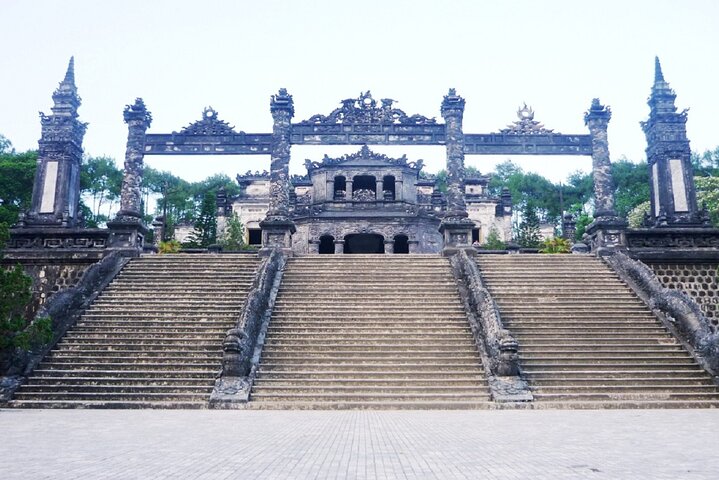 Hue: Custom Tour with Dragon Boat, Private Car & Motorbike