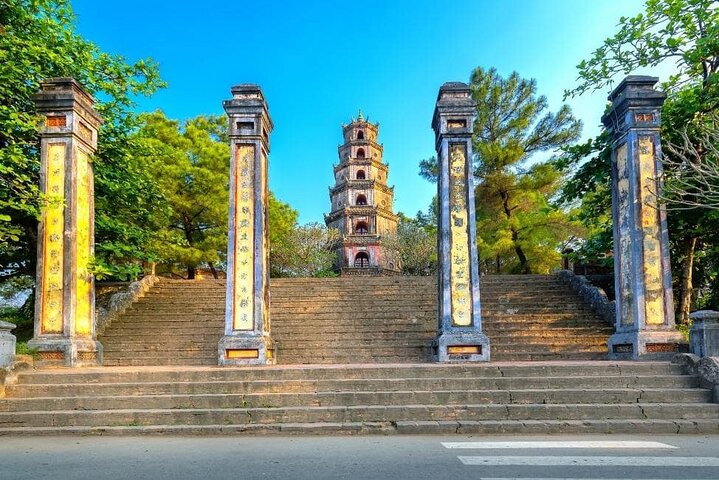 Hue: Custom Tour with Dragon Boat, Private Car & Motorbike