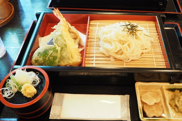 Full Day Tour to Akita, Samurai Town and Lake Tazawa with Guide