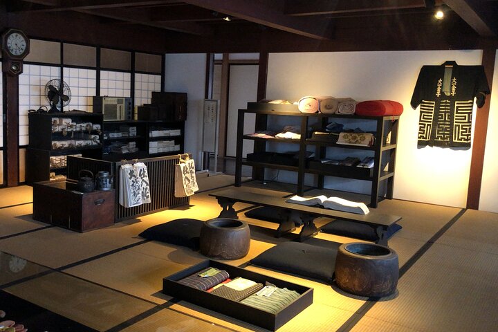 Half Day Private Guided Walking Tour in Akita City Center