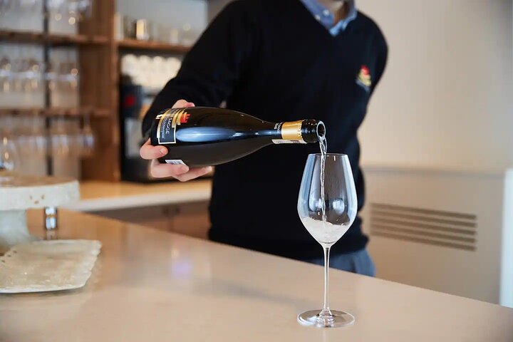 Romantic Evening Tasting with the Best Prosecco