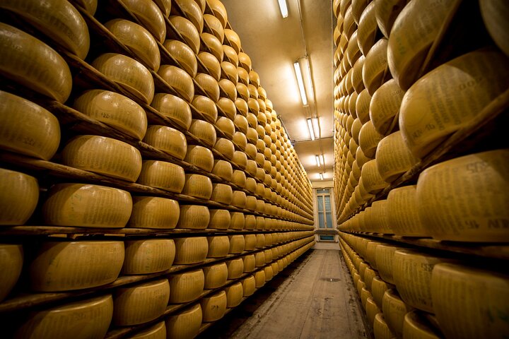 Secrets of Parmigiano Reggiano and Balsamic Vinegar