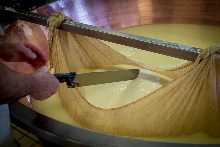 Secrets of Parmigiano Reggiano and Balsamic Vinegar
