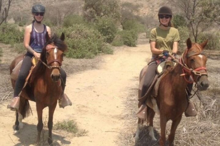 4-Hours Horse riding, Inca pyramids in world's largest dry forest