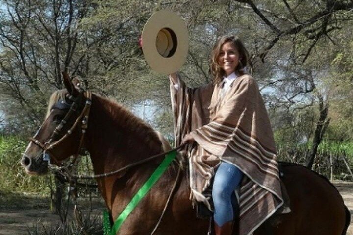 4-Hours Horse riding, Inca pyramids in world's largest dry forest