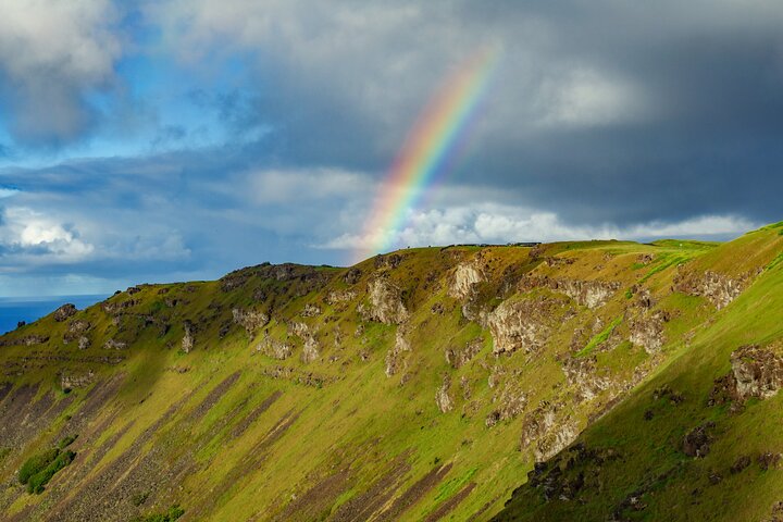 Complete Easter Island in 2 Days: Private Tour with Native Guide