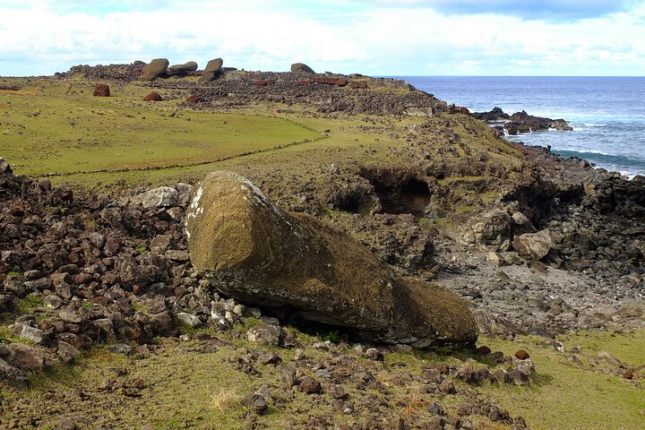 Complete Easter Island in 2 Days: Private Tour with Native Guide