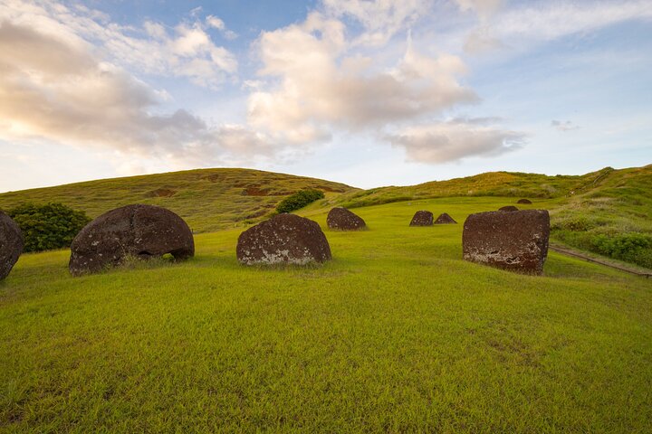 Complete Easter Island in 2 Days: Private Tour with Native Guide
