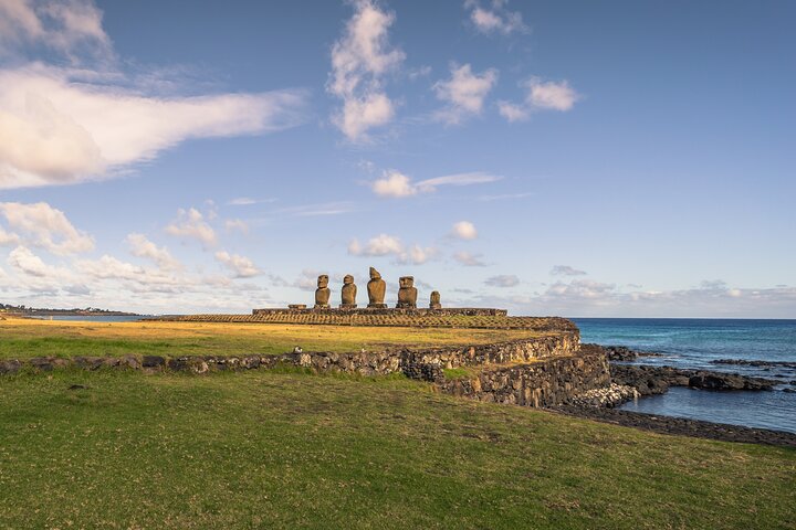 Complete Easter Island in 2 Days: Private Tour with Native Guide