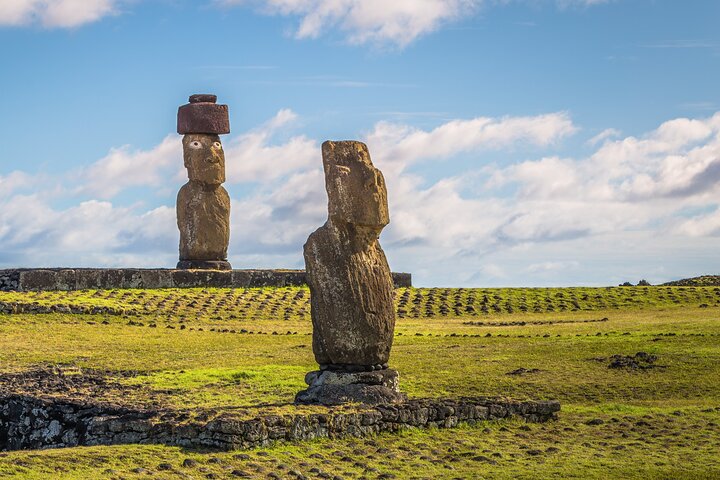 Complete Easter Island in 2 Days: Private Tour with Native Guide