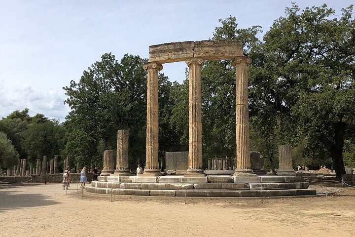 Ancient Olympia & Ancient Corinth Private LuxuryTour from Athens