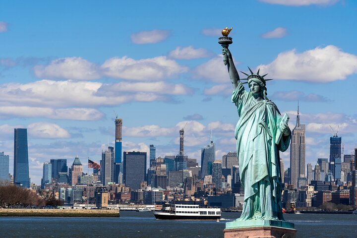 Statue of Liberty & Ellis Island Tour with Reserved Ferry Entry