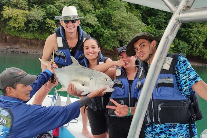 Whale Watching with Snorkeling and Fishing in Puerto Jiménez