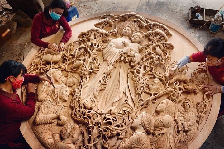 Hoi An Experience 3 Hours Wood Carving Class with Local Artist