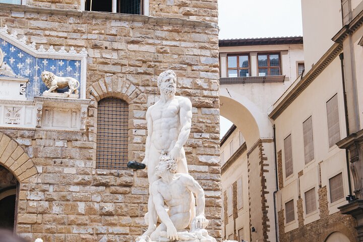 Livorno Florence and Pisa Low Cost Transfer
