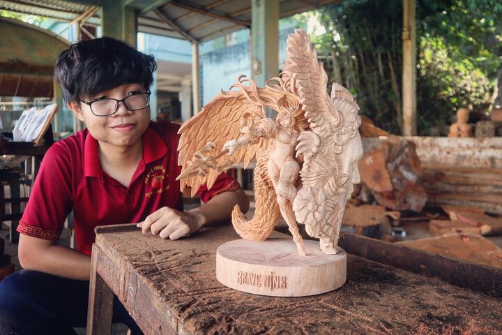 Hoi An Wood Carving: Create Your Art Wood with Master Artisan