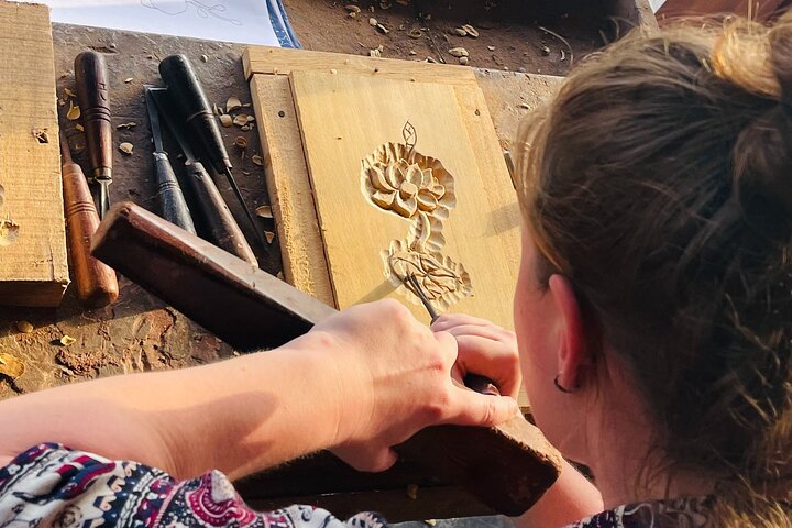 Hoi An Wood Carving: Create Your Art Wood with Master Artisan