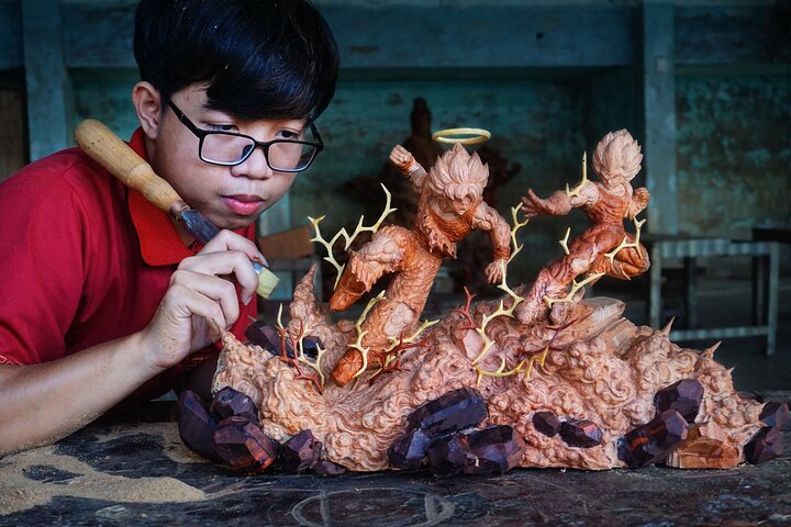Hoi An Wood Carving: Create Your Art Wood with Master Artisan