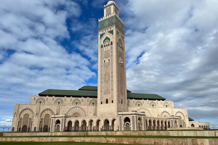 Casablanca Layover Tour with Round-Trip Airport Transfer