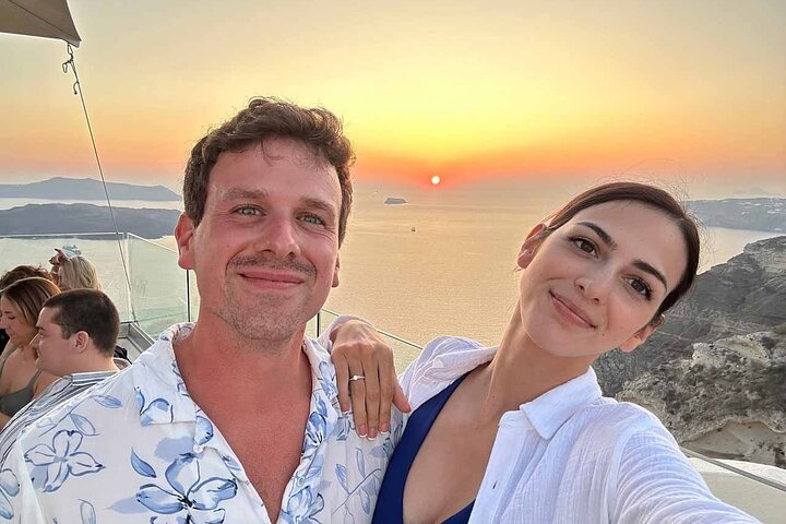 Santorini Wine Adventure with 12 Wine Tastings, Tapas and Sunset