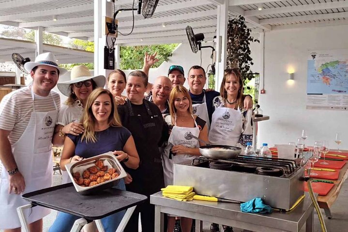 Private Tour: Santorini Cooking Class and Wine-Tasting Tour