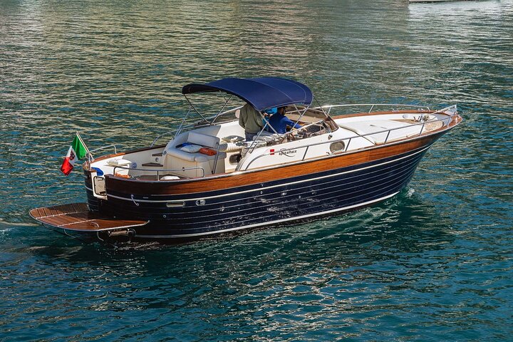 Capri Private Boat Tour from Sorrento, Capri or Positano