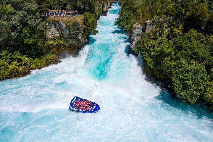 Huka Falls Jet Boat Ride in Taupo