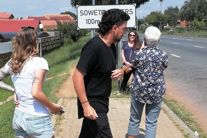 Full-Day Soweto Apartheid Museum and Lunch