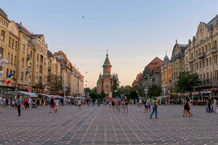 Timişoara: Private Walking Tour with Local Guide