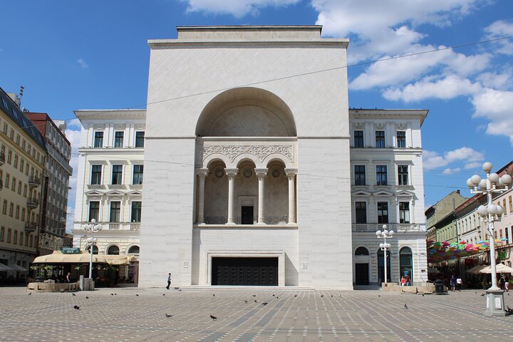Timişoara: Private Walking Tour with Local Guide