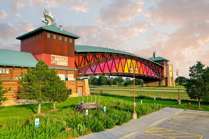 Great Platte River Road Archway Monument