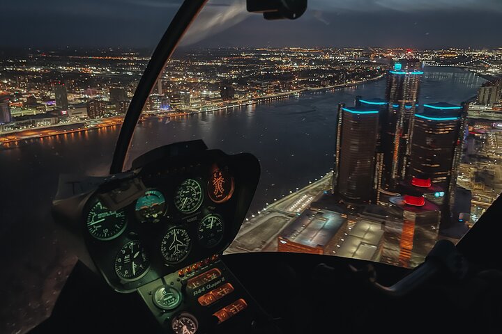 Private Downtown Detroit Helicopter Ride