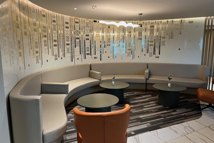 Abu Dhabi International Airport (AUH) VIP Lounge Access
