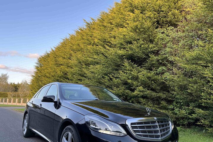 Chauffeur Giants Causeway & Belfast Private Day Tour From Dublin