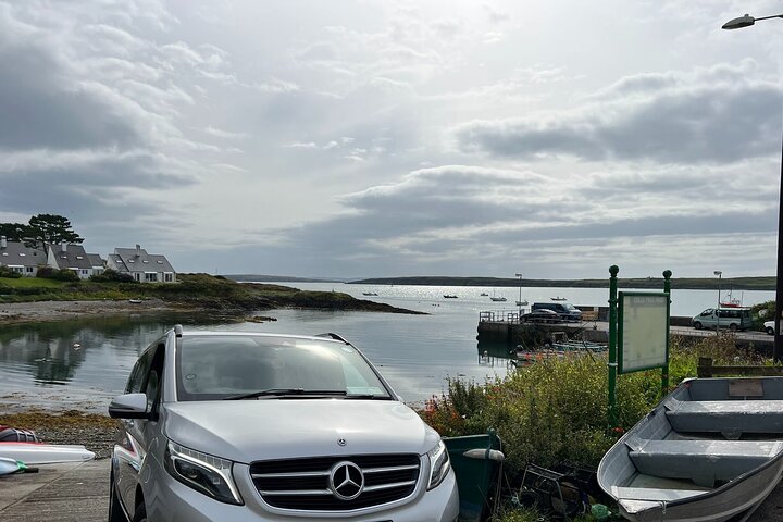 Chauffeur Giants Causeway & Belfast Private Day Tour From Dublin