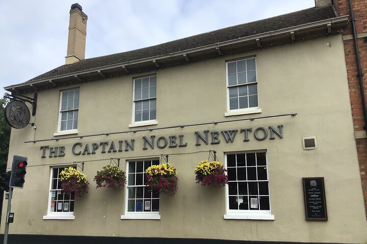 Oakham Private Historical Pub Walking Tour With Free Drinks!