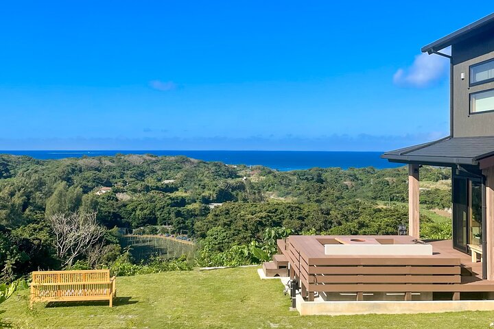 Okinawa: Scuba Diving Tour with Wagyu BBQ Lunch and English guide