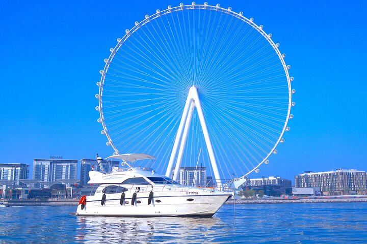 Dubai Private Luxury Cruise on a Stylish 50FT Yacht