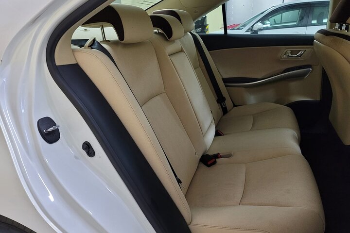 BEST 5* Chinggis Khaan Airport UBN Ulaanbaatar Transfer Taxi 24/7
