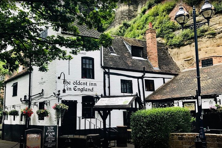 Nottingham and Robin Hood Private Guided Walking Tour