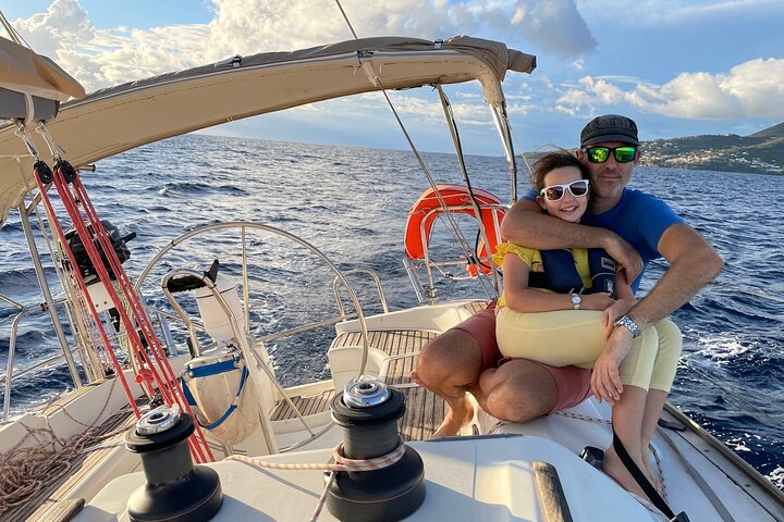 Full-Day Sailing and Snorkeling Excursion to Les Saintes
