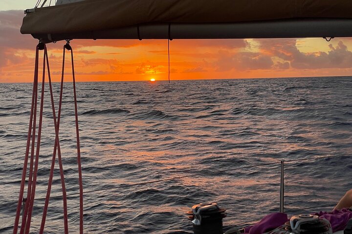 Full-Day Sailing and Snorkeling Excursion to Les Saintes
