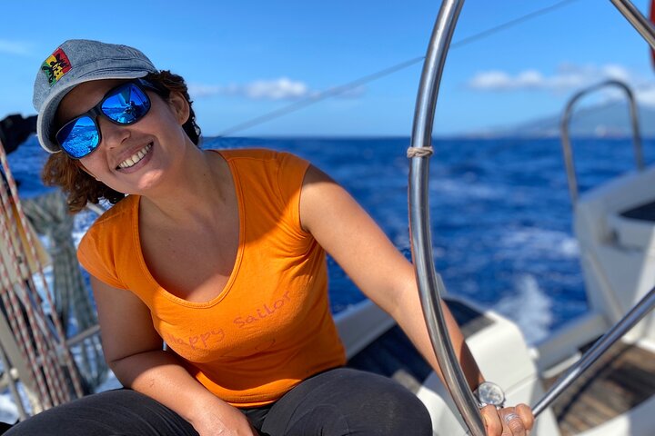 Full-Day Sailing and Snorkeling Excursion to Les Saintes
